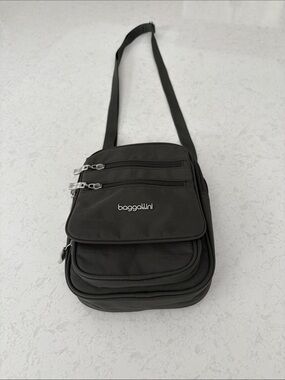 Baggallini gray Crossbody Messenger Bag